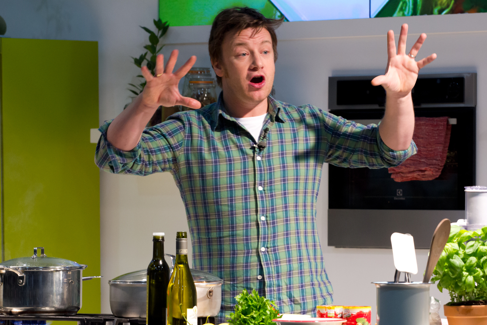 Jamie Oliver foi pai pela quinta vez
