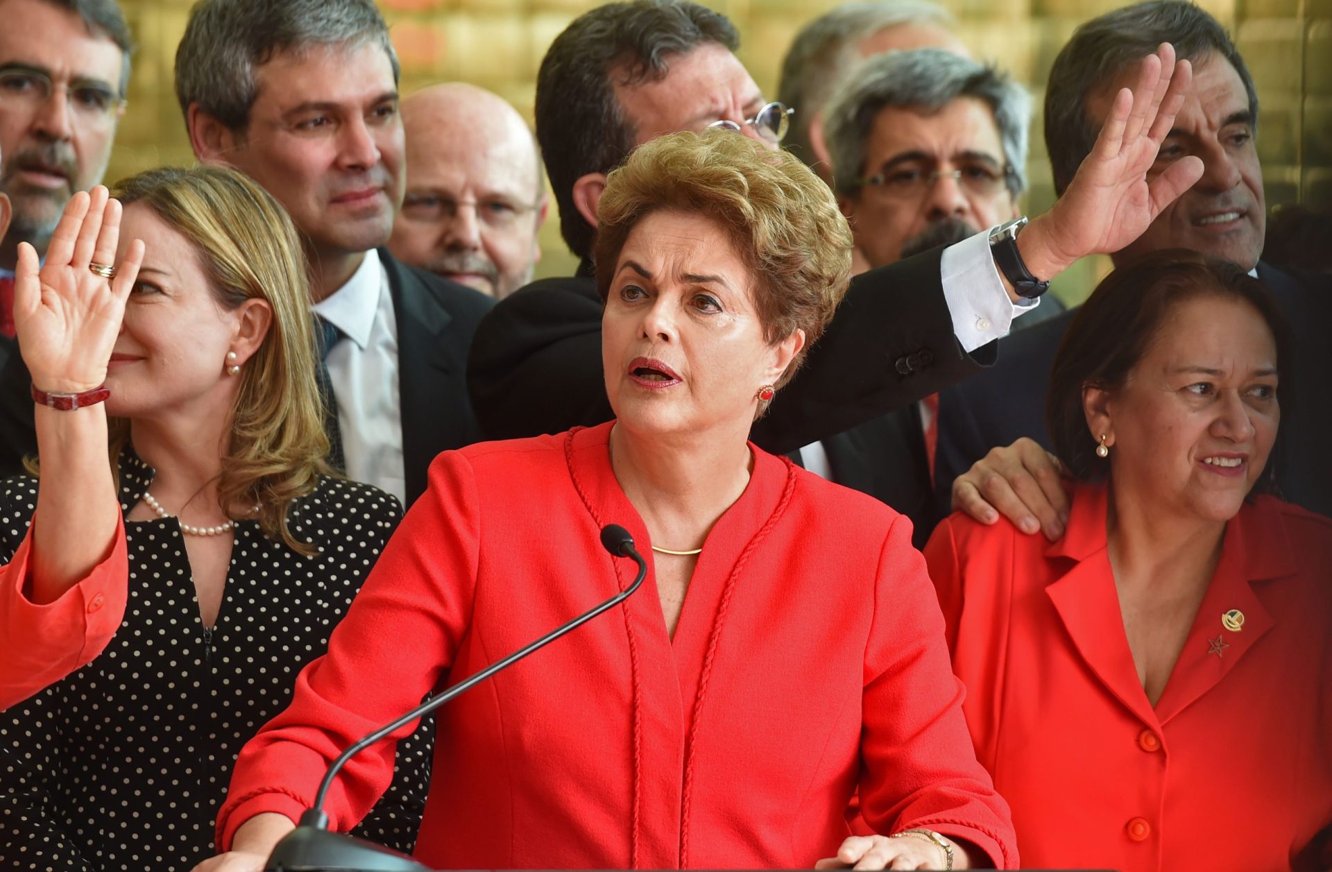 Defesa de Dilma apresenta recurso