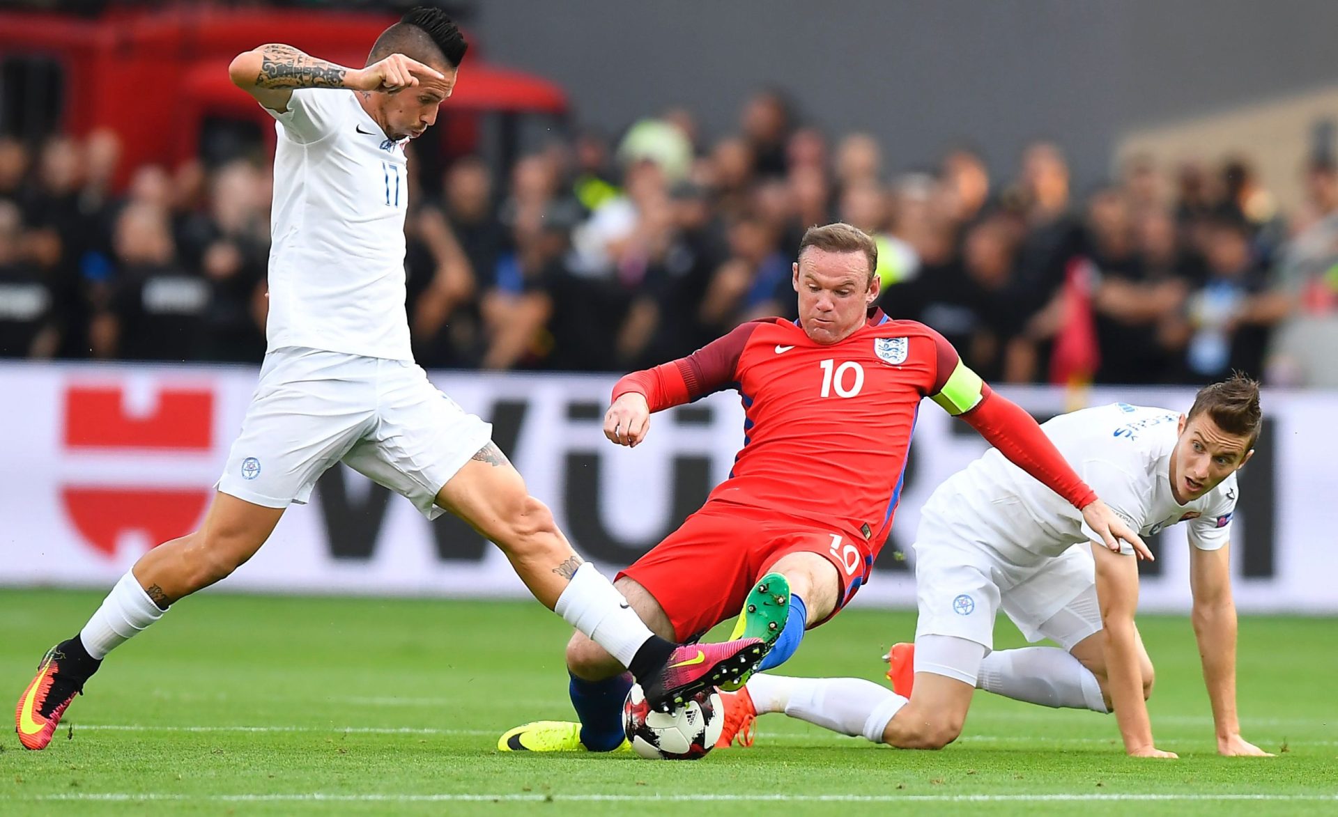 Peter Shilton: “Rooney devia ter-se retirado depois do Europeu”