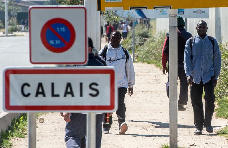 Reino Unido vai financiar construção de um muro em Calais