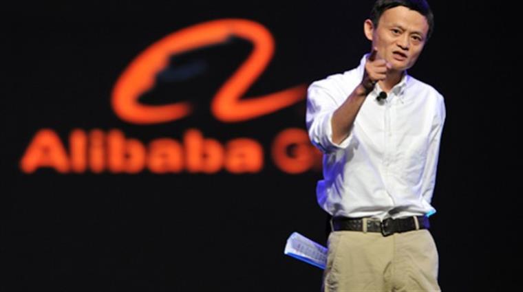 Alibaba investe offline