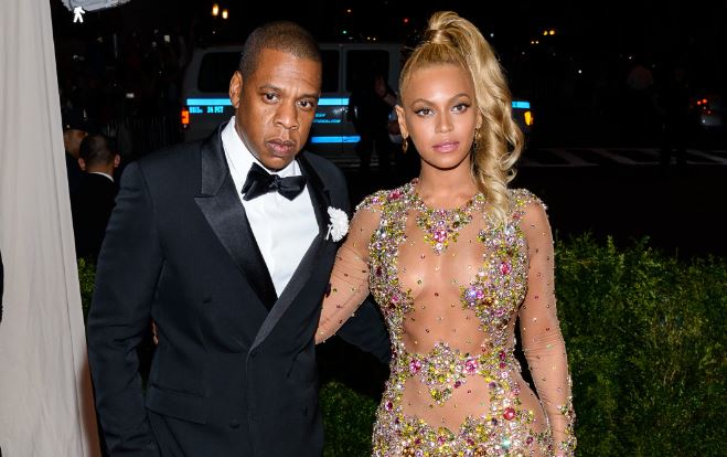 Jay-Z confessa que traiu Beyoncé