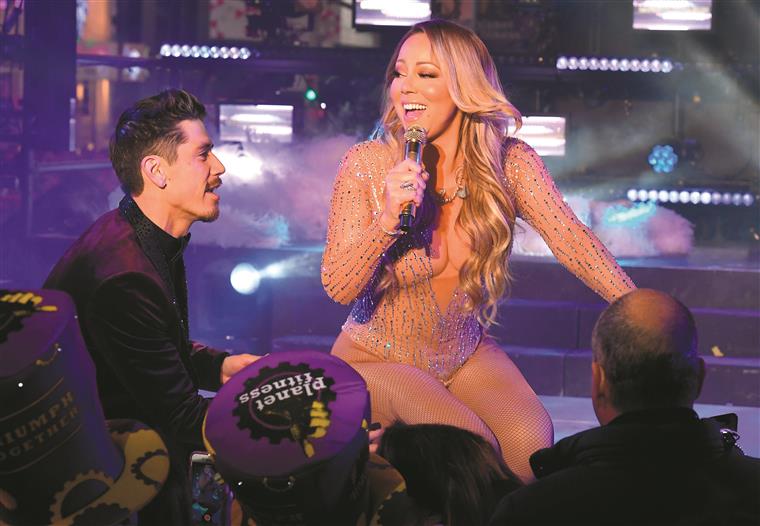 Mariah Carey acusada de assédio sexual
