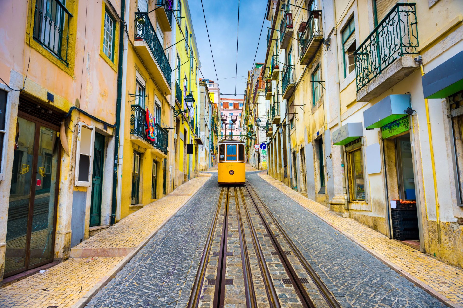 A rua mais bonita do mundo é em Portugal