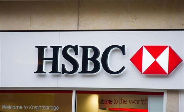 Lucros do HSBC caem 82%