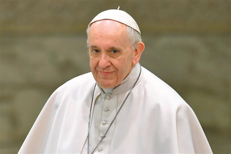 Ver o Papa Francisco a que preço? Noite em saco-cama custa cerca de mil euros em Fátima