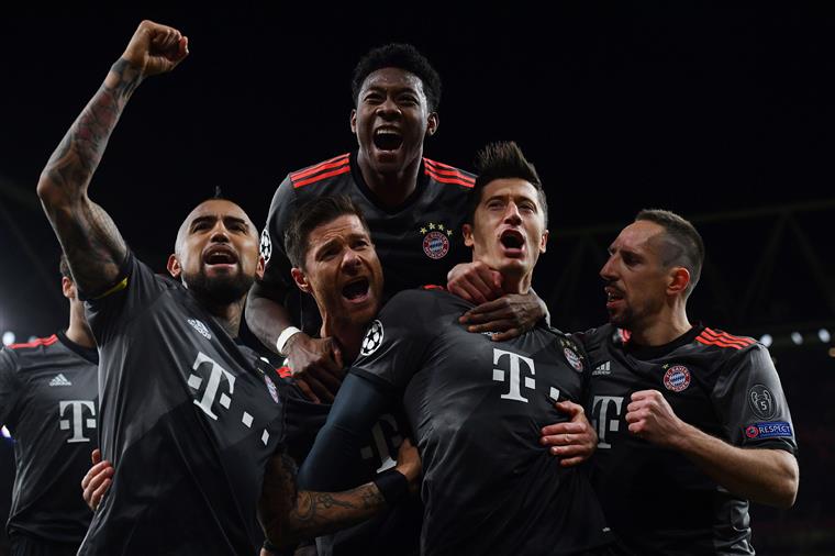 Bayern com vantagem de dez pontos