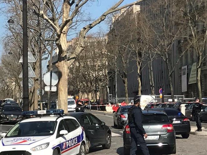 Envelope armadilhado faz um ferido na sede do FMI em Paris