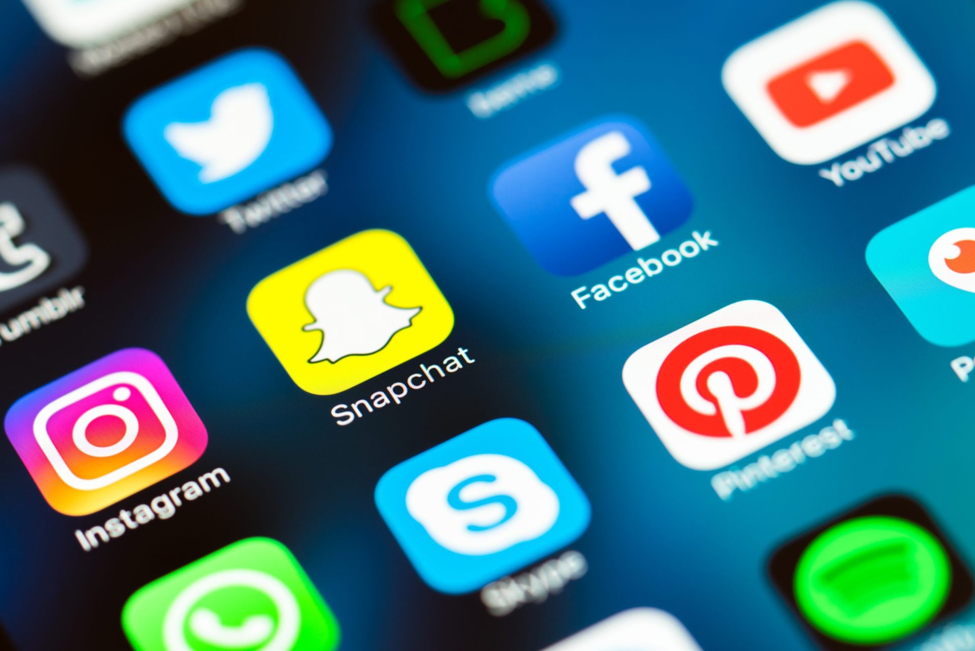 Rivalidade entre Snapchat e Facebook já não é “segredo”