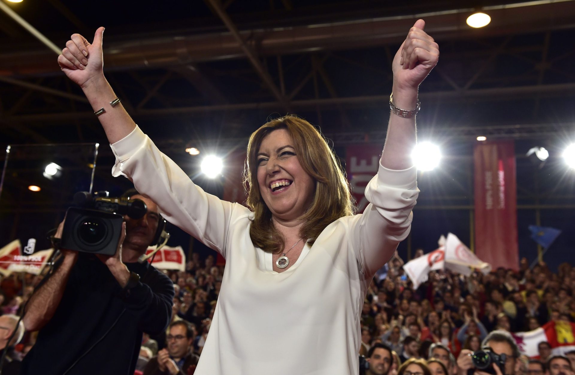 É oficial: a andaluza Susana Díaz já é candidata a líder do PSOE