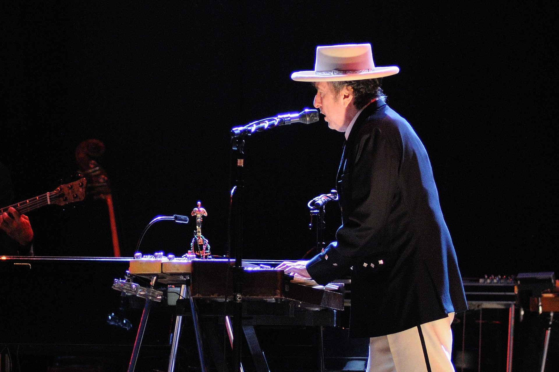 Bob Dylan vai finalmente levar o Nobel para casa este fim de semana