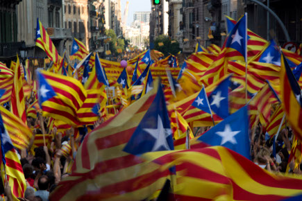 Sondagem diz que catalães preferem autonomia a independência