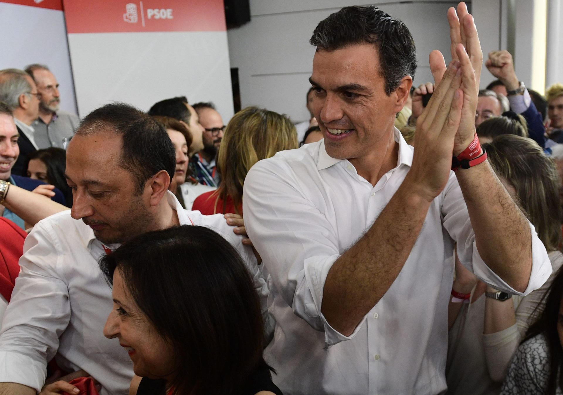 Sánchez reeleito líder do PSOE