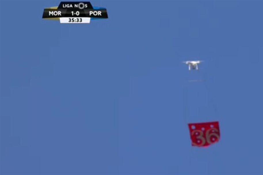 Jogo do FC Porto com Moreirense ‘invadido’ por drone com bandeira do 36