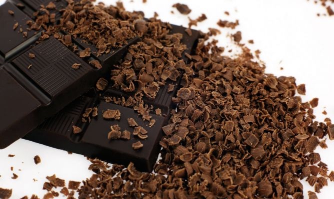 Comer chocolate todas as semanas diminui o risco de arritmias cardíacas