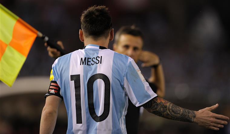 FIFA aceita recurso e &#8216;perdoa&#8217; Messi