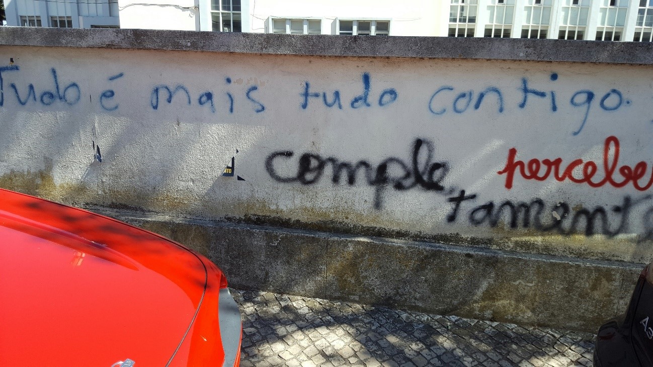 «Tudo é mais tudo contigo. Percebes? Completamente»