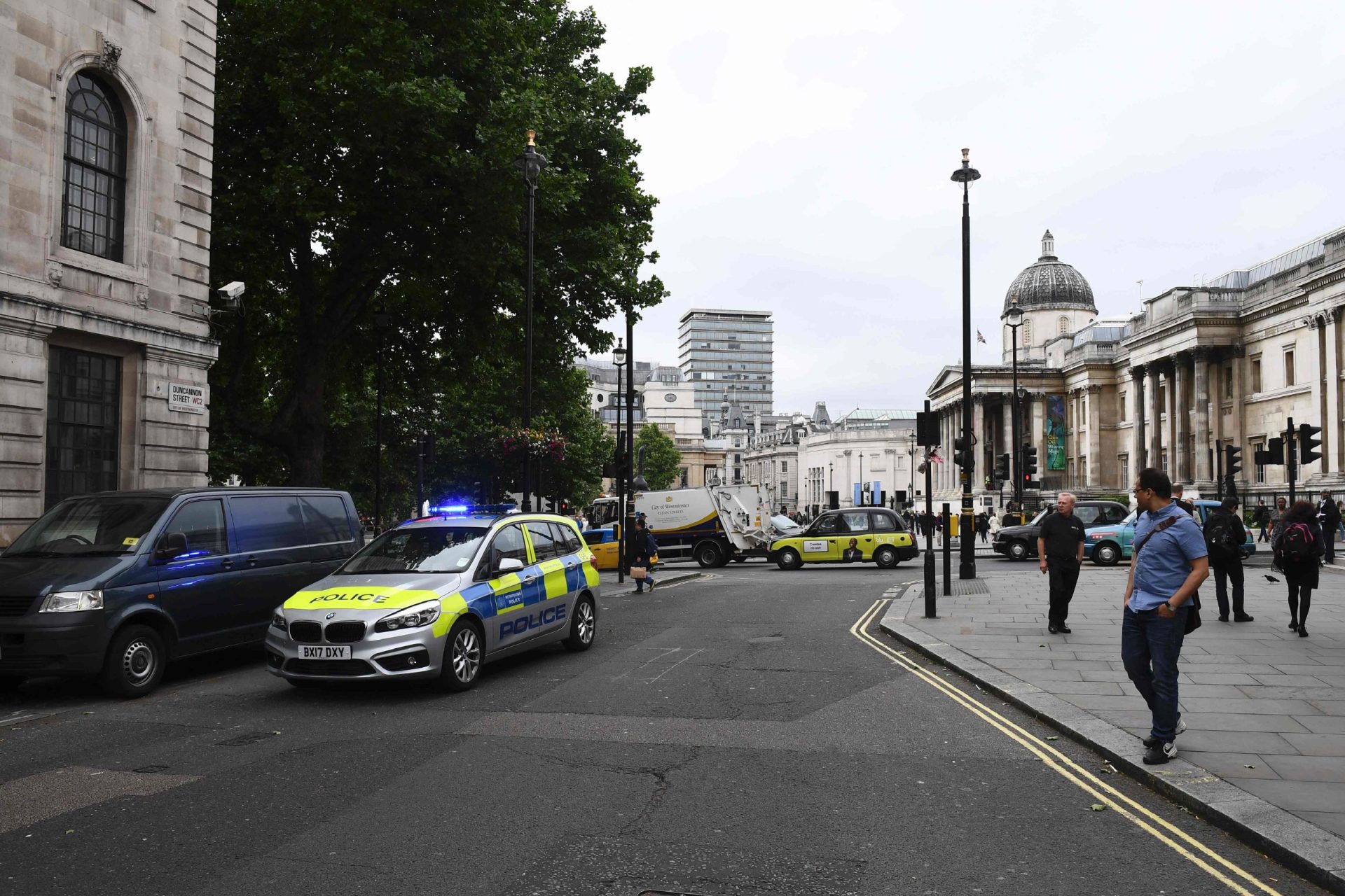 Londres. Alerta em Trafalgar Square devido a pacote suspeito levantado