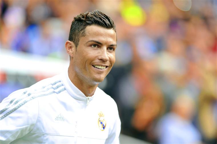 Cristiano Ronaldo é o atleta mais rico do mundo