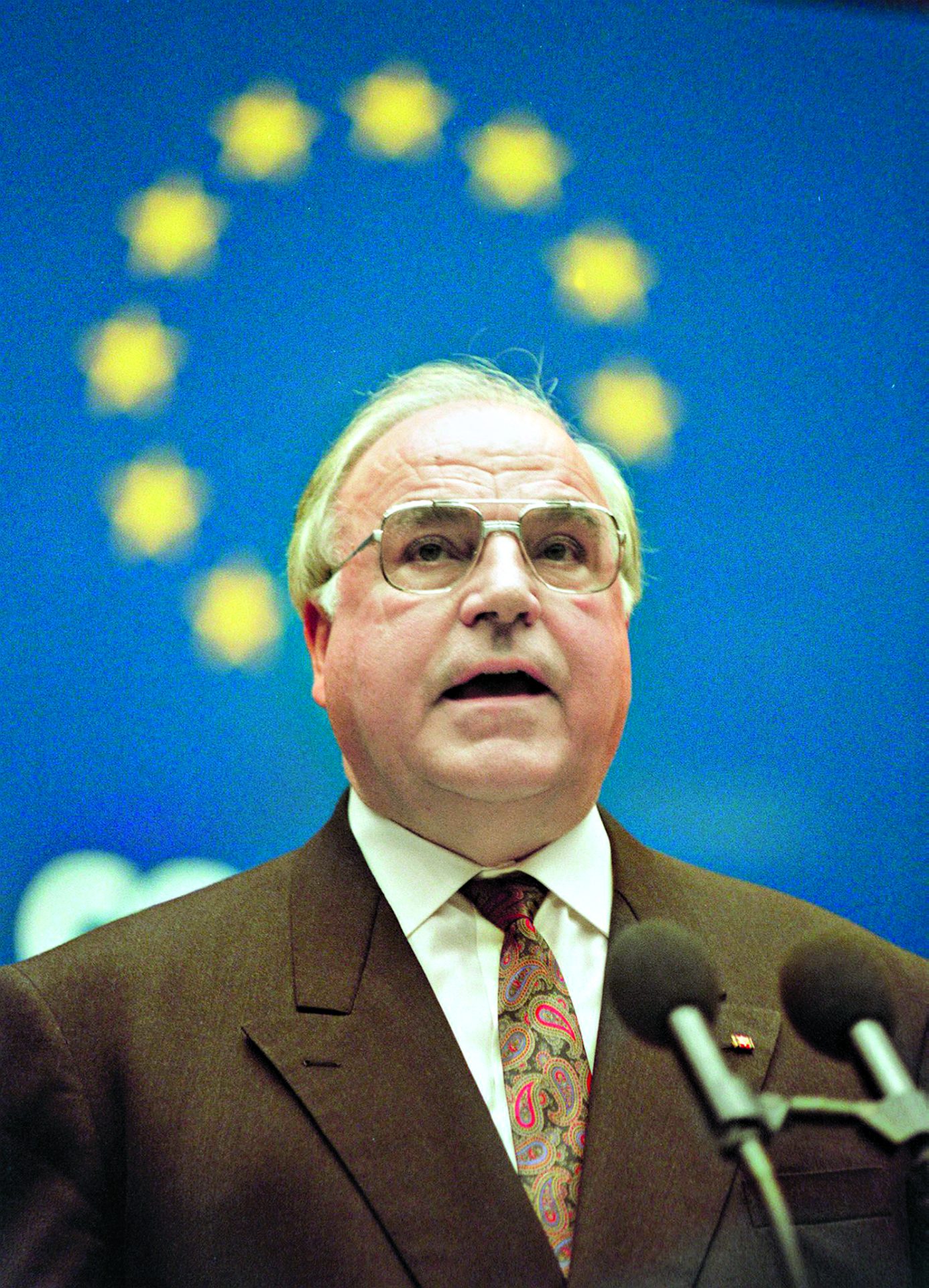 Helmut Kohl. O alemão subestimado que agarrou a Europa