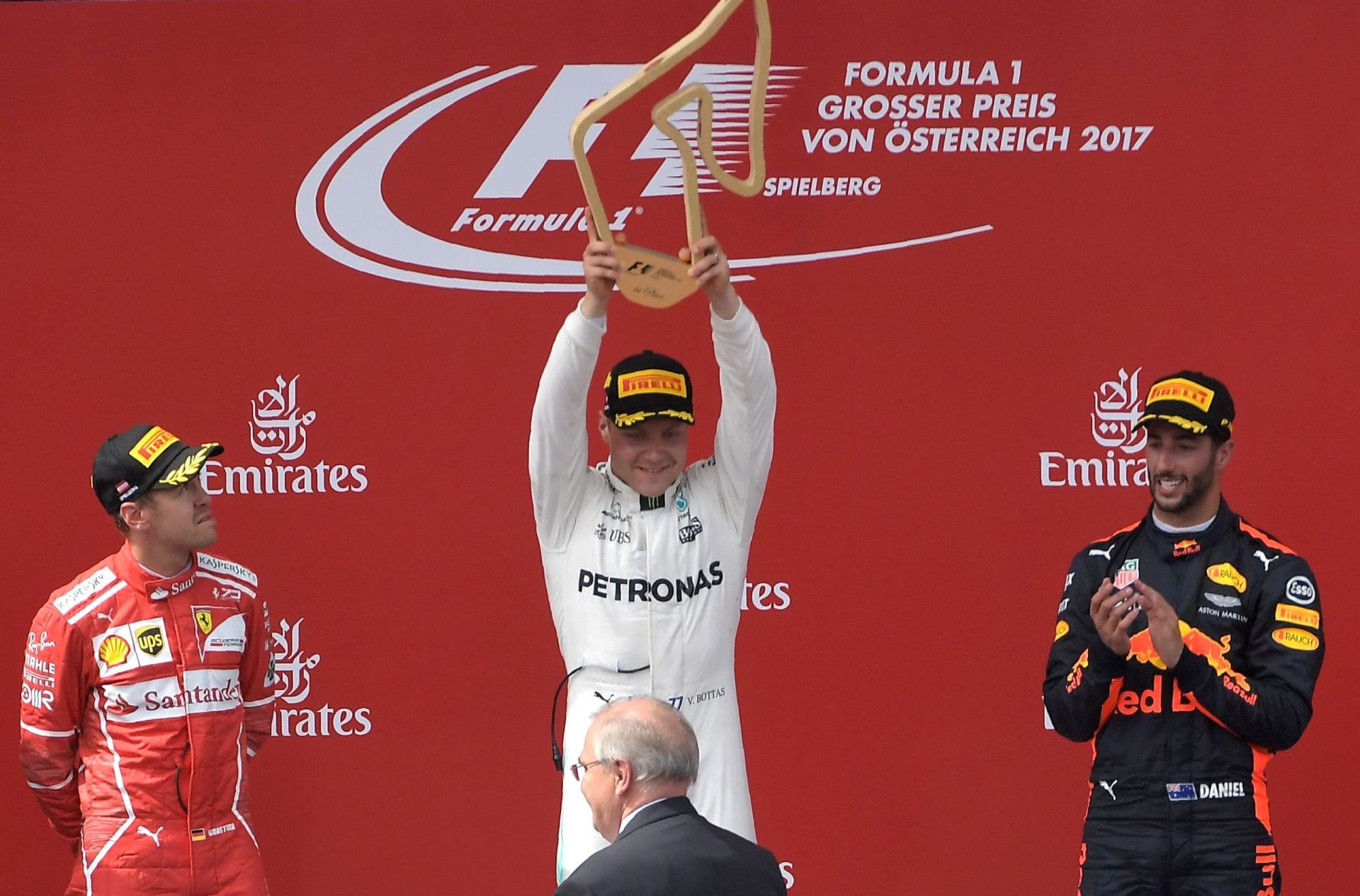 Fórmula 1. Valtteri Botas vence Grande Prémio da Áustria