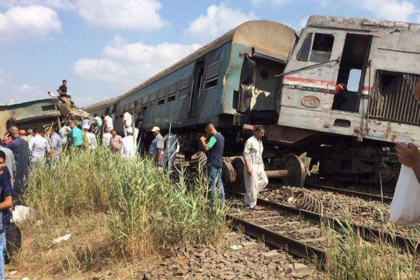 Colisão de comboios faz pelo menos 25 mortos no Egipto