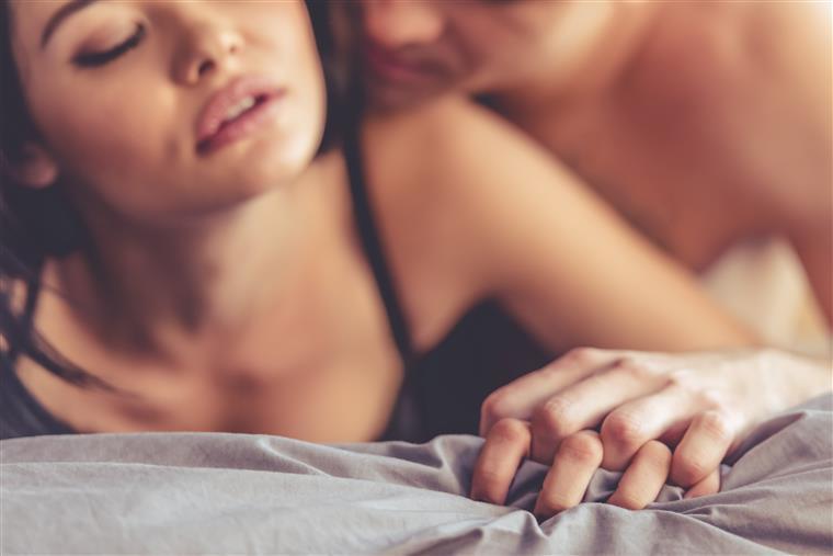 Estudo revela que vida sexual ativa varia consoante a idade