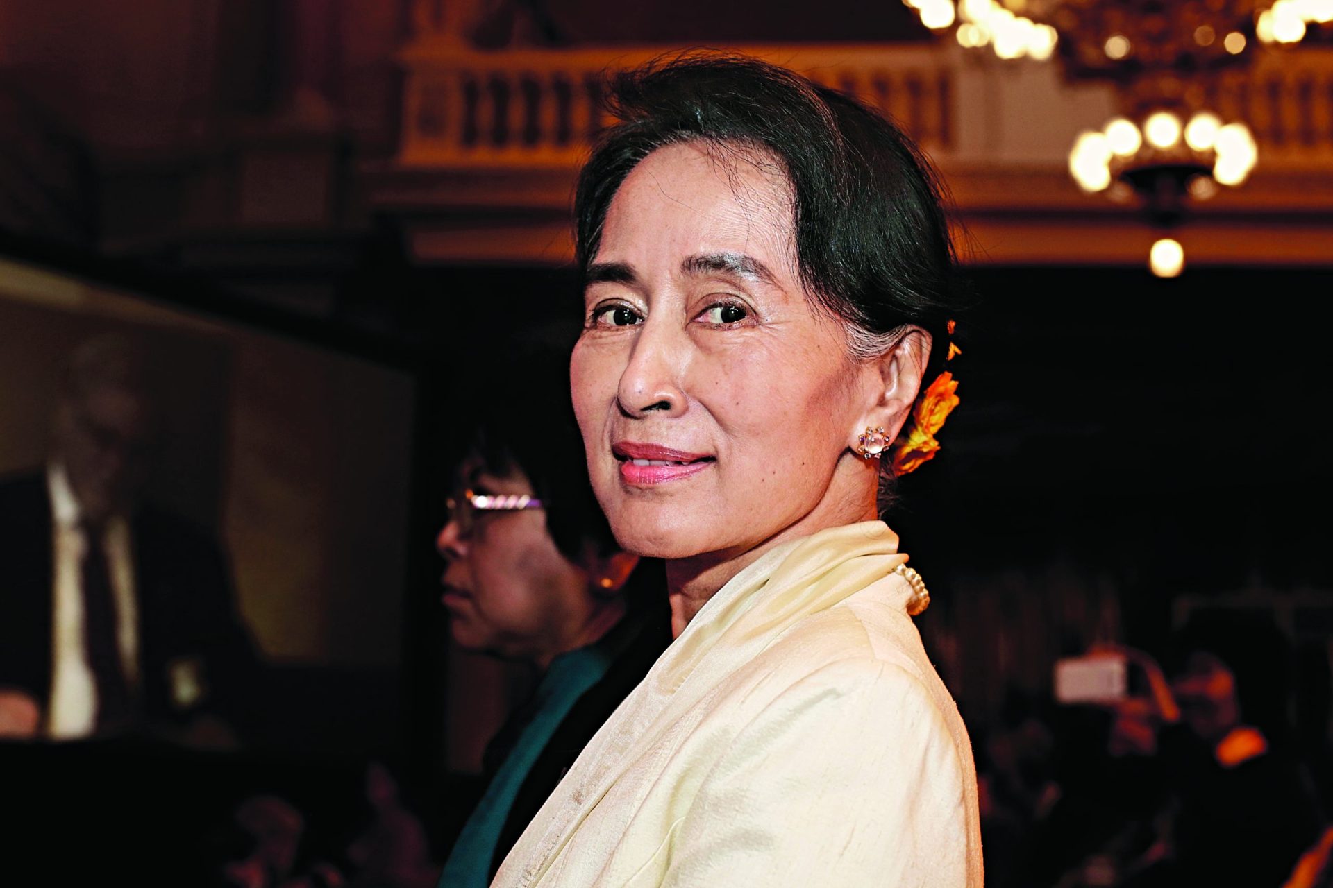 Aung San Suu Kyi: Um anjo caído