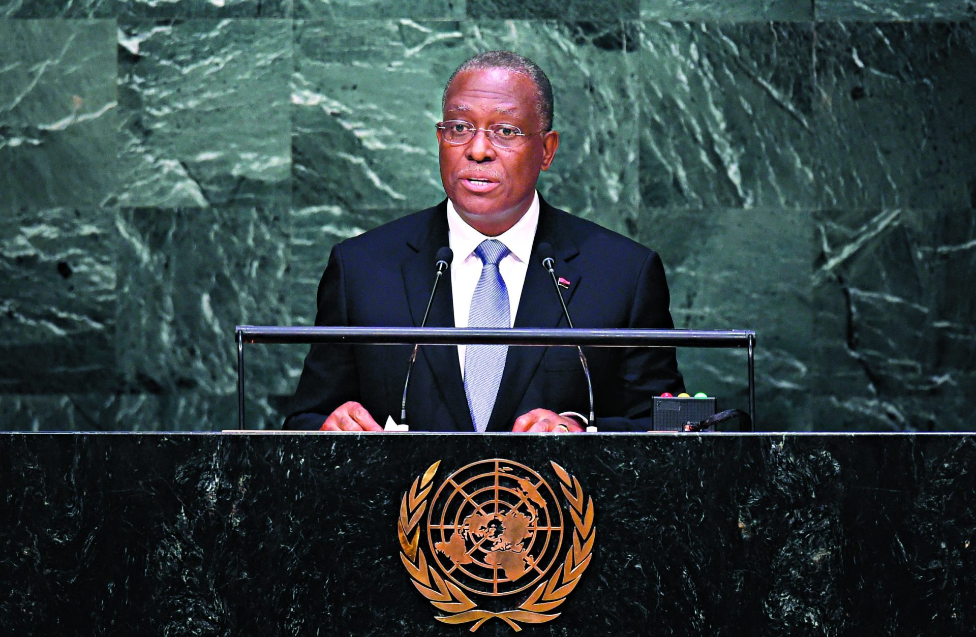 Relações com Angola em risco