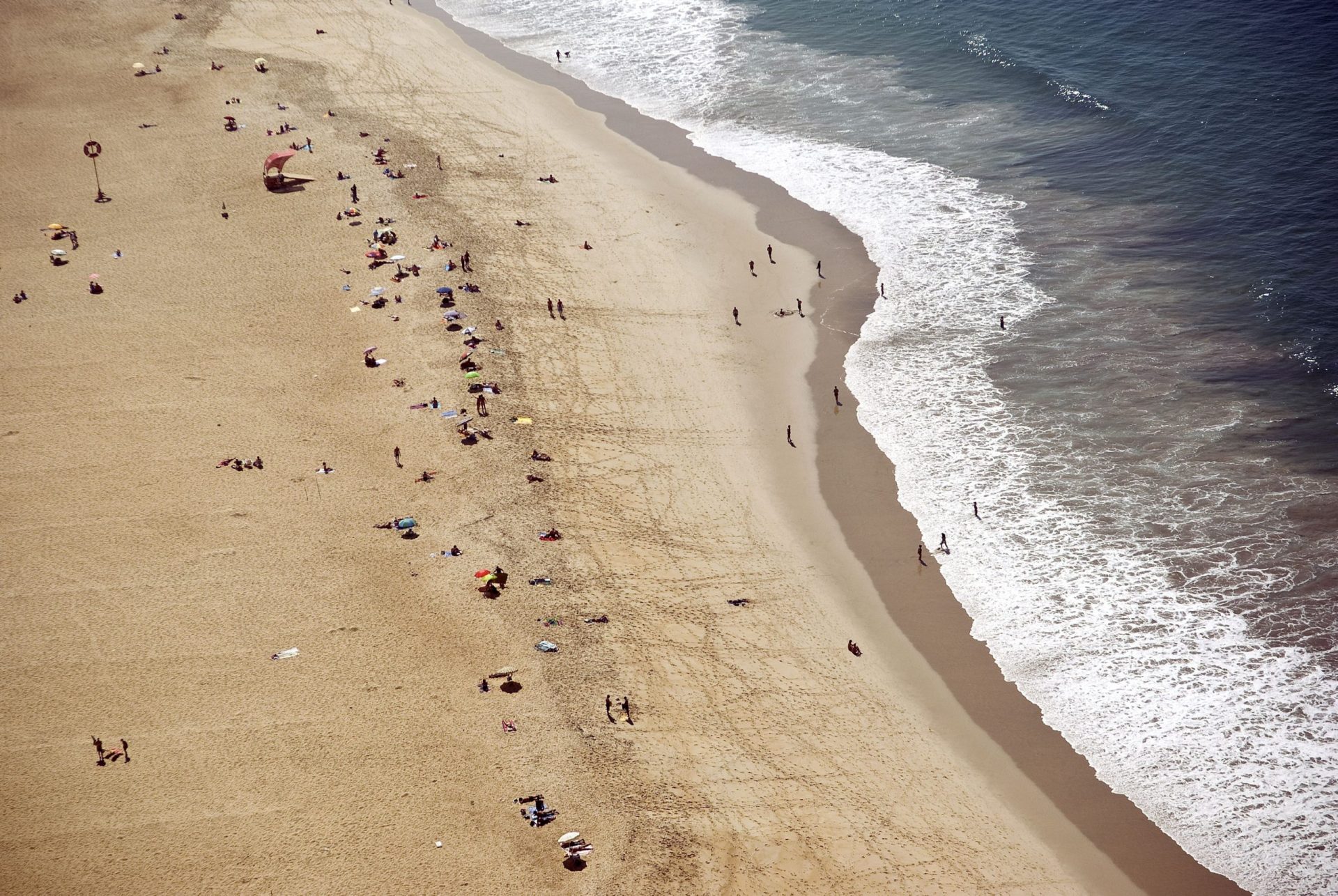 Nazaré vai ter praias vigiadas durante todo o ano