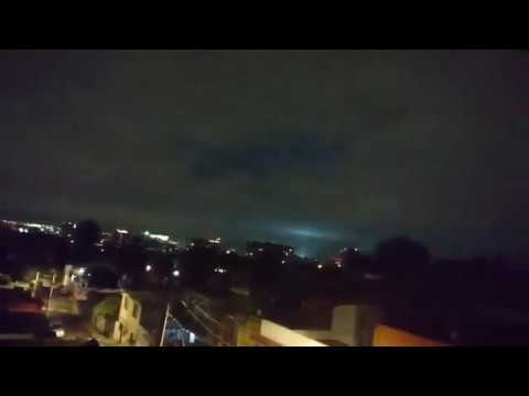 Que luzes estranhas eram aquelas que se viam no céu durante o sismo no México? [vídeo]