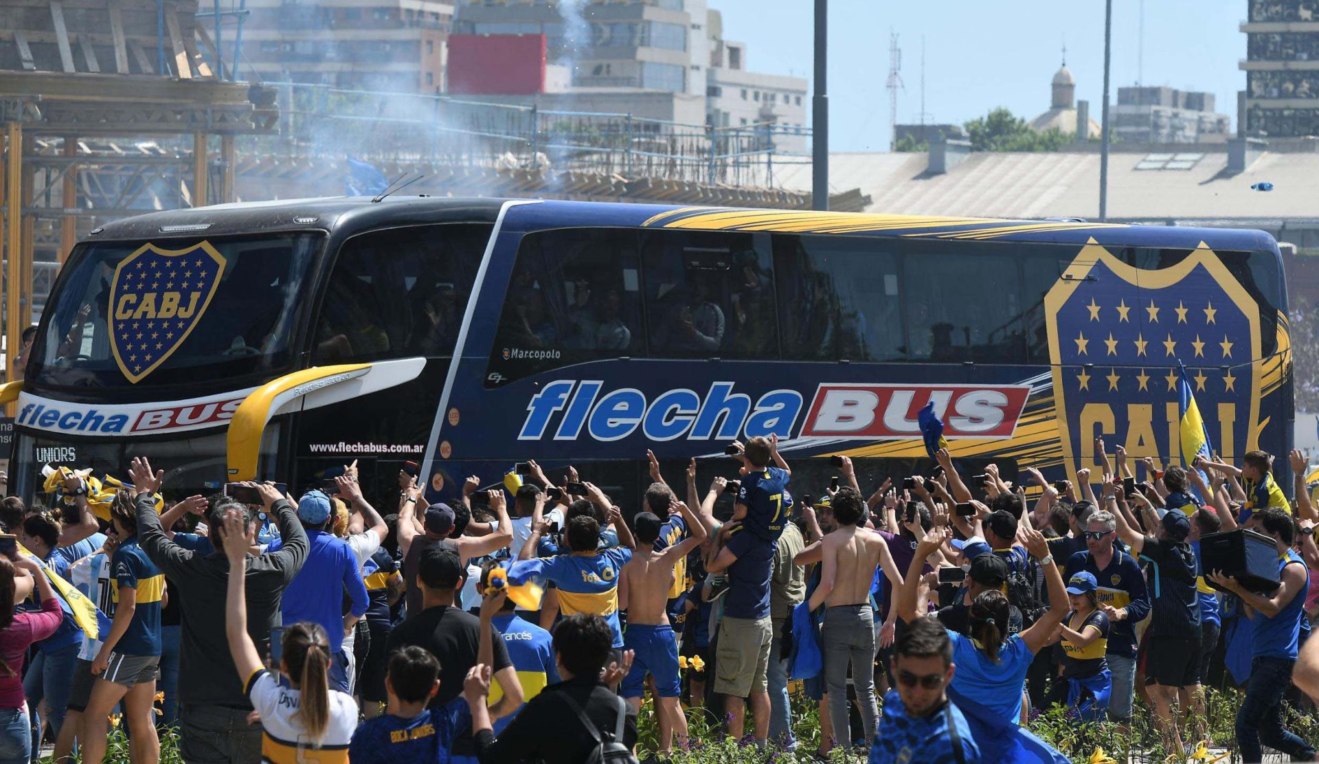 Libertadores. Jogadores do Boca Juniors transportados para o hospital