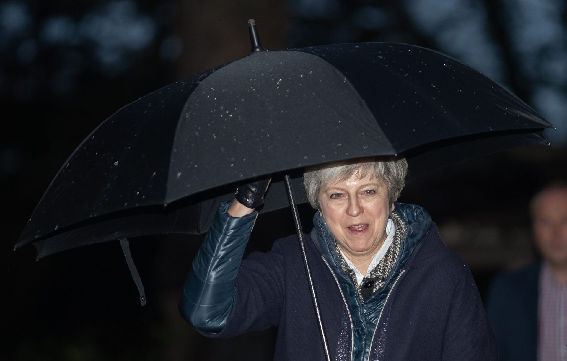 Theresa May pondera adiar a votação do acordo do Brexit