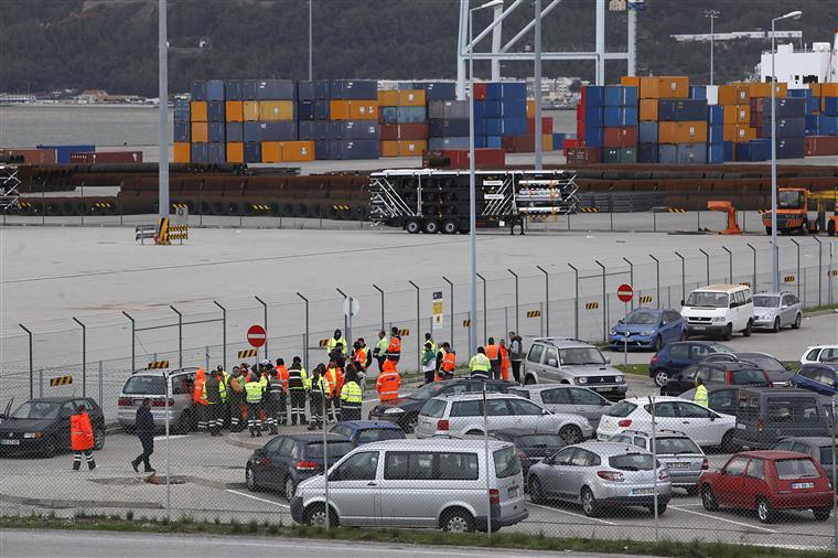 Estivadores chegam a acordo com operadores do Porto de Setúbal