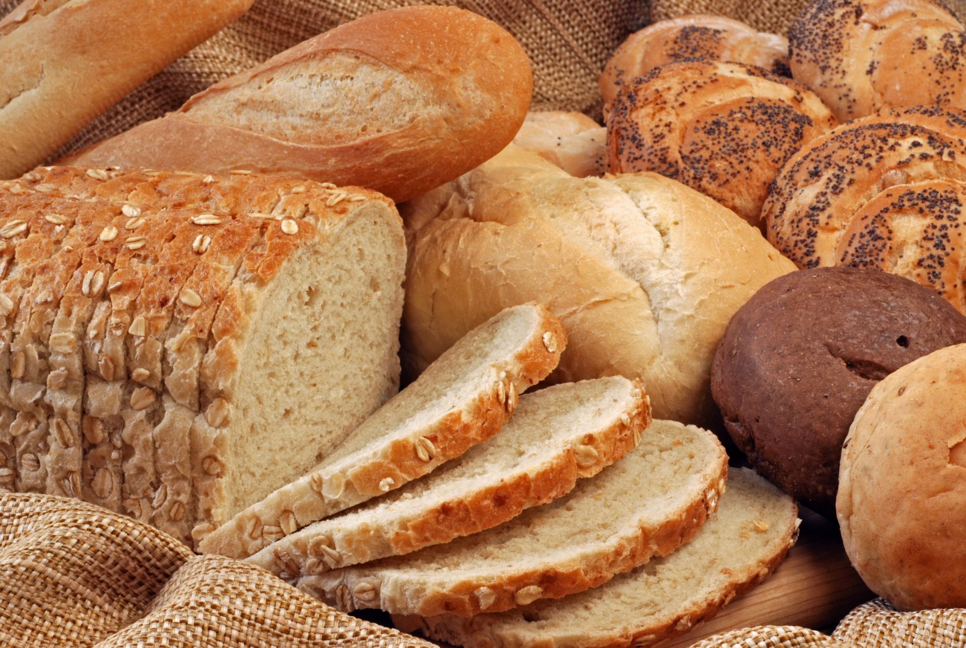 Preço do pão pode aumentar no próximo ano em função da subida do salário mínimo