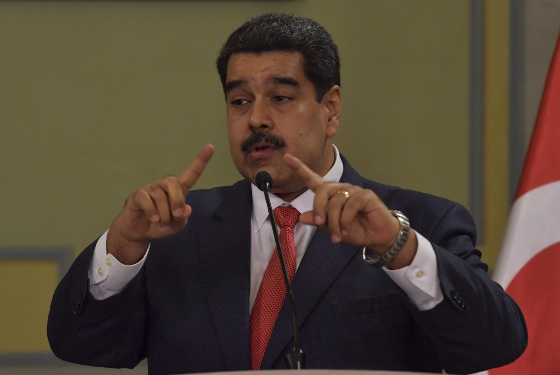 Interpol nega estar a investigar governo Venezuelano