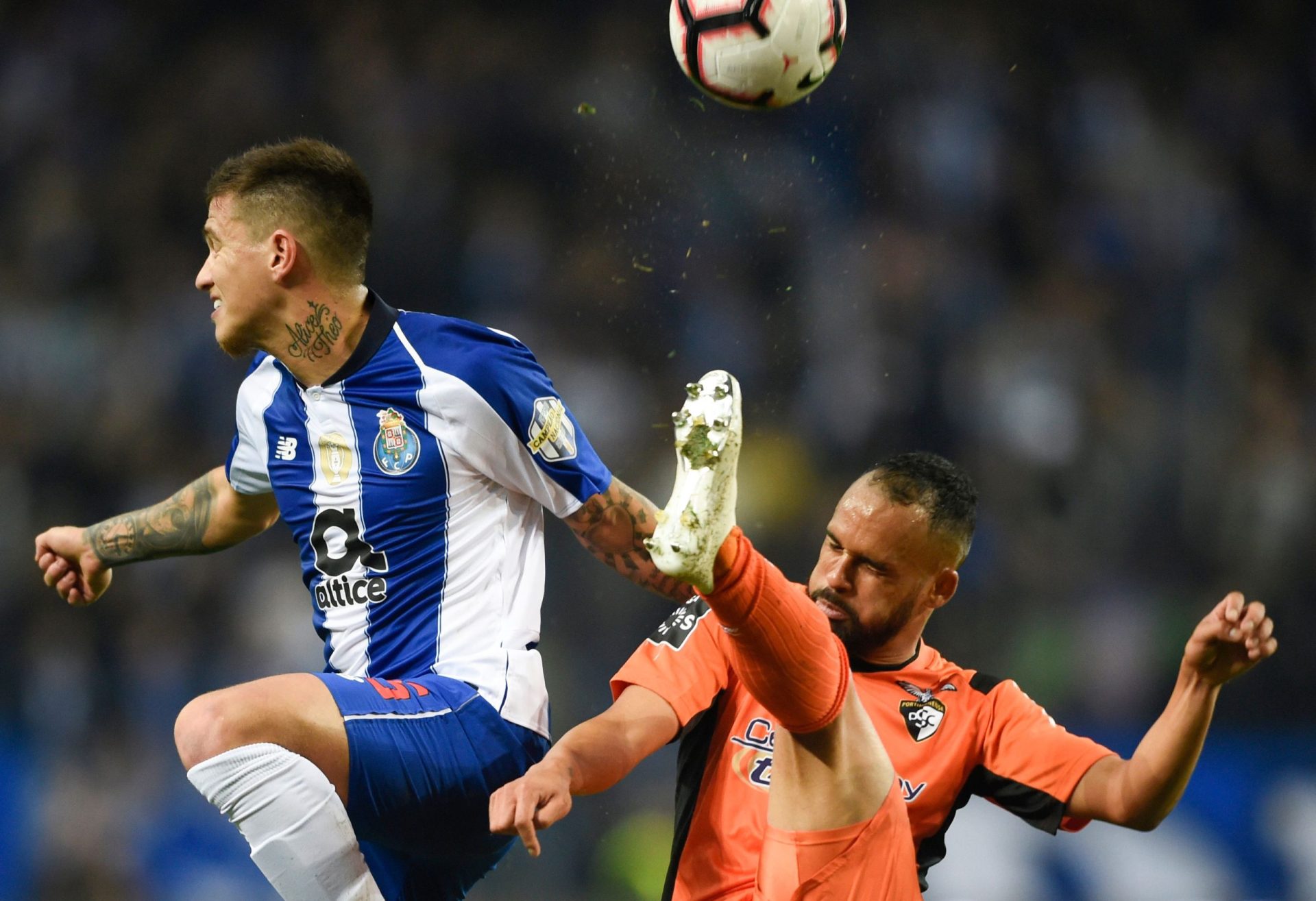 FC Porto vence Portimonense por 4-1