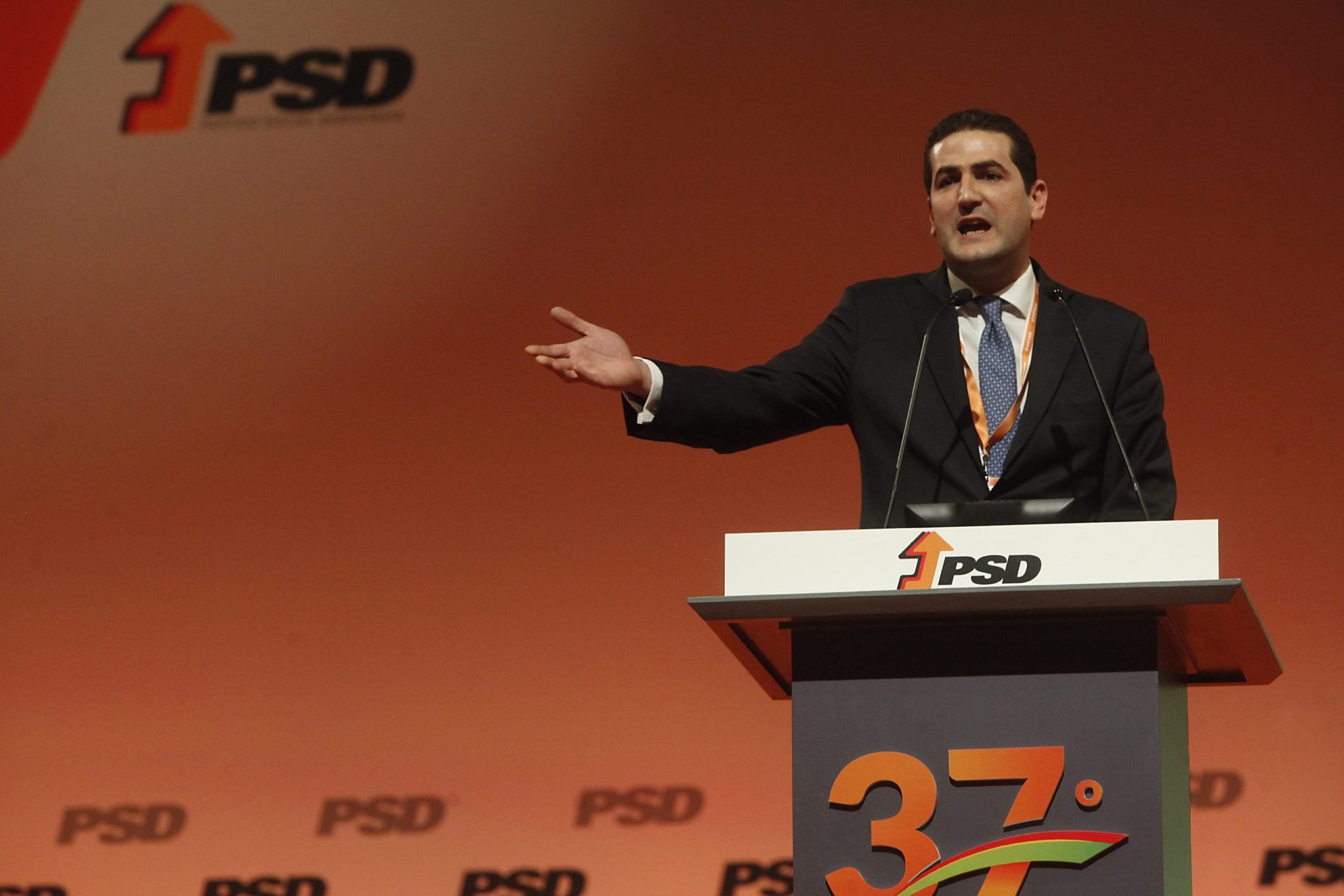 Hugo Soares: “Nunca nos desentendemos no que toca à liderança do grupo parlamentar&#8221;