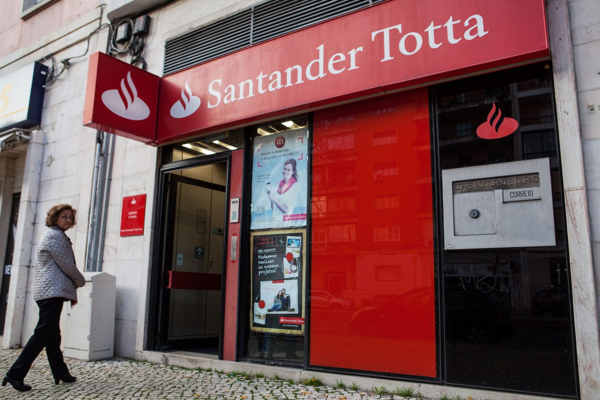 Lucro do Santander Totta sobe 57,3% para 849,6 milhões em 2023