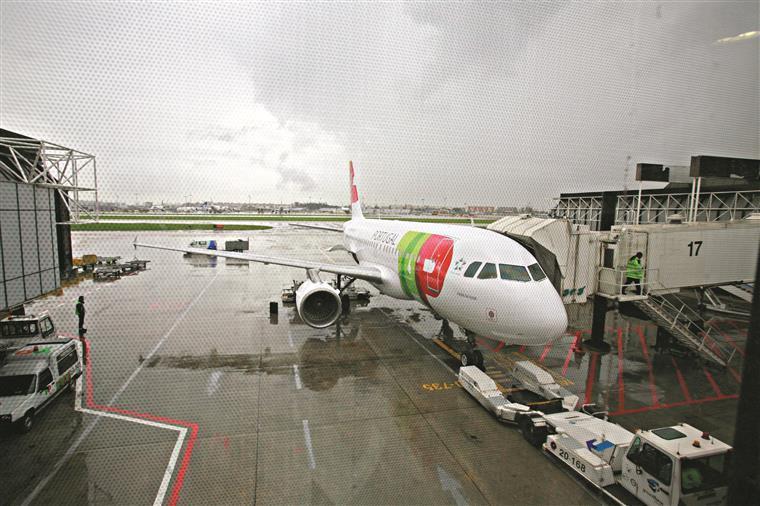 TAP cancela 36 voos sem apresentar justificações