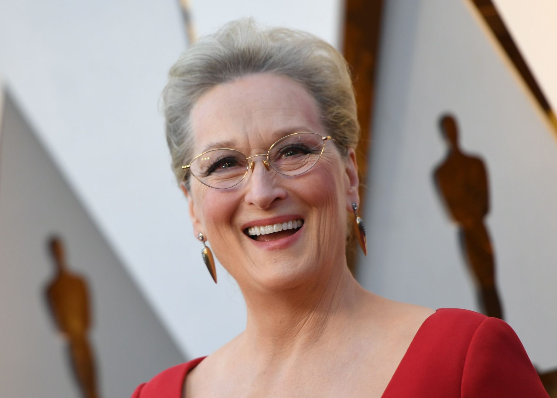 Óscares. Meryl Streep surge com look igual a uma personagem do ‘Shrek’