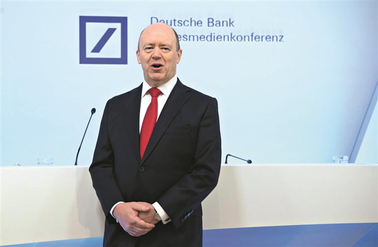 Deutsche Bank transferiu 28 mil milhões de euros…mas por engano