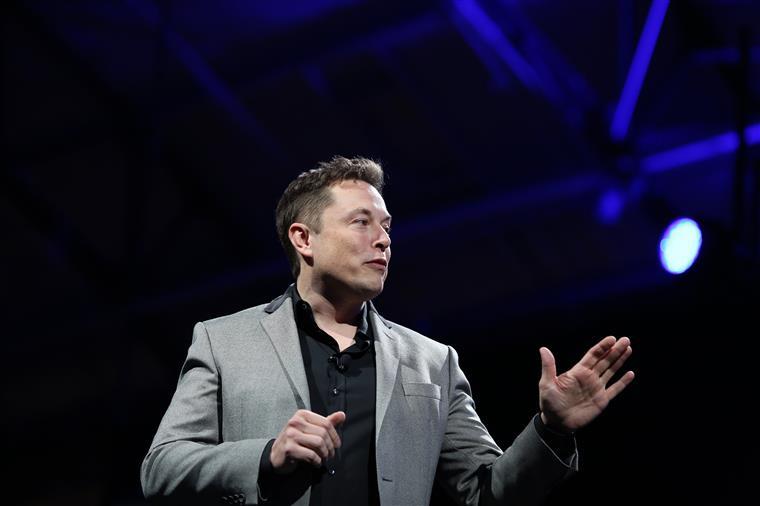 Tesla. CEO brinca com Dia das Mentiras mas pode correr mal&#8230; | Foto