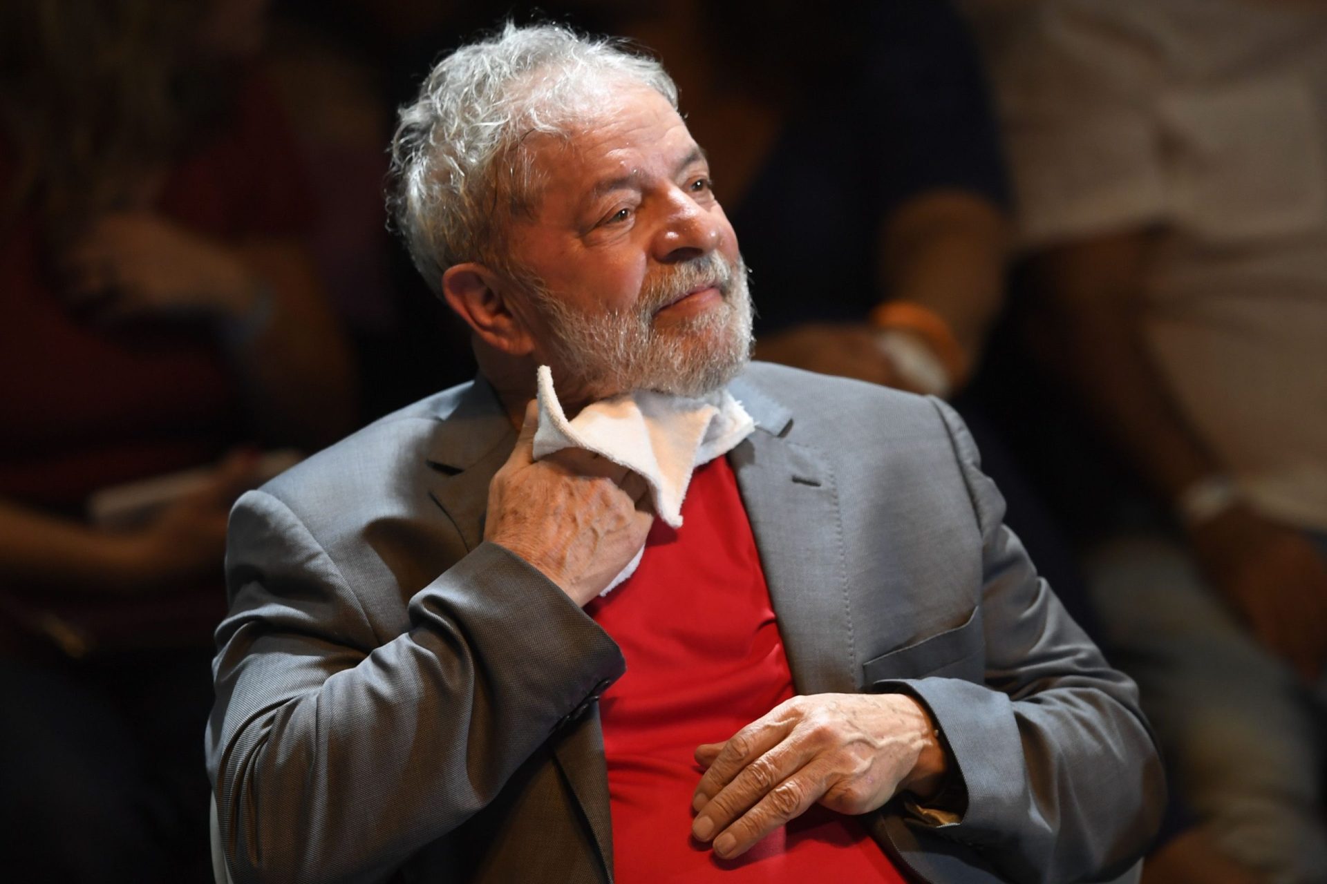 Brasil. Lula não se vai entregar para cumprir pena de prisão