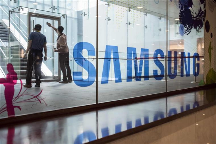 Samsung estima lucro recorde