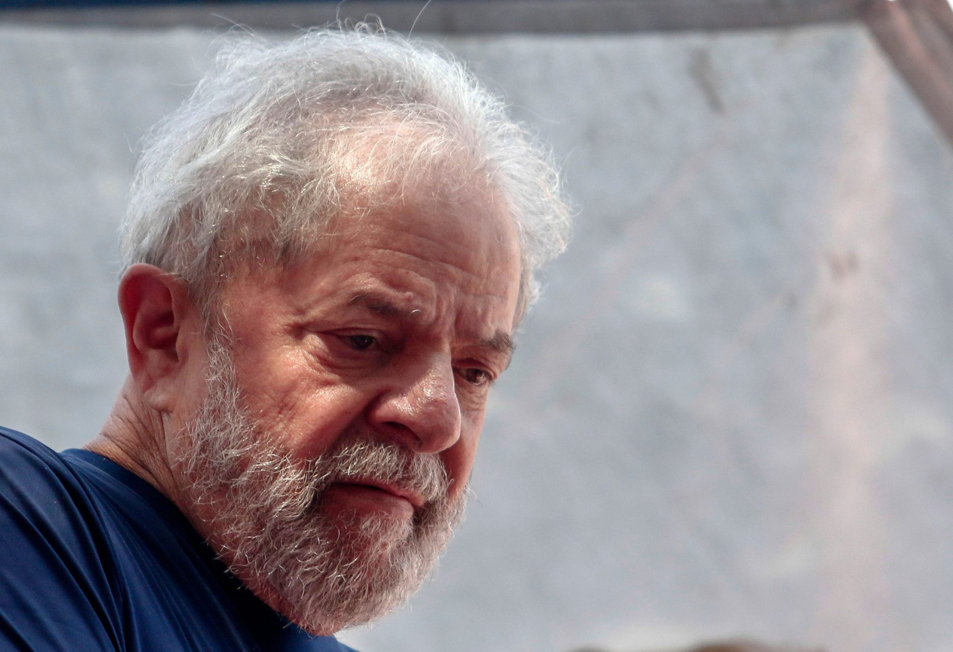Lula da Silva já está em Curitiba para cumprir pena de prisão