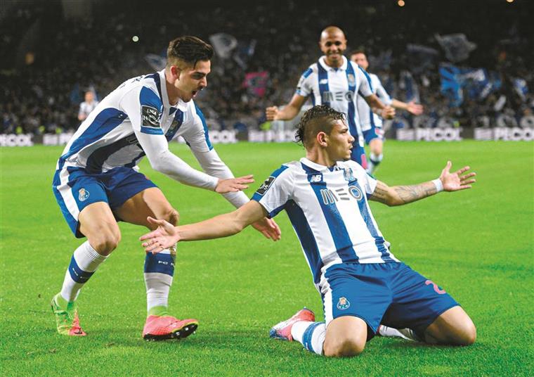 FC Porto vence V. Guimarães e iguala recorde no campeonato