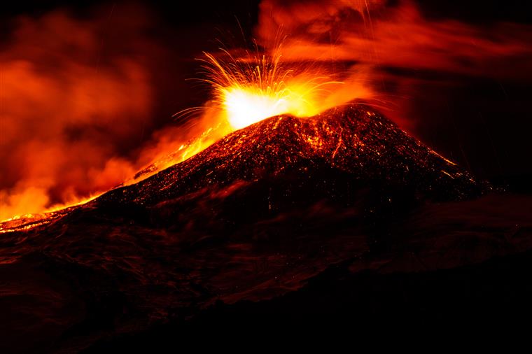 Havai. Vulcão Kilauea entra em erupção após vários sismos