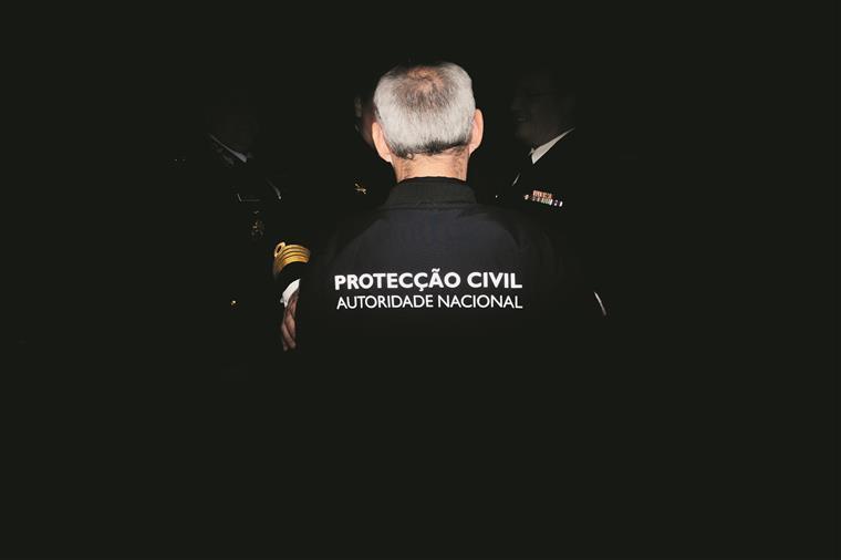 António Paixão demite-se do comando nacional da Proteção Civil em colisão com o governo