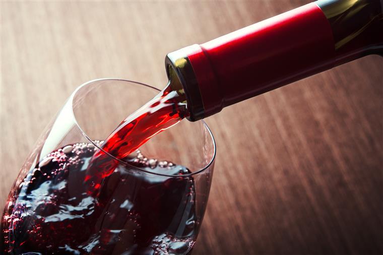Mais fraude e contrafação de vinho